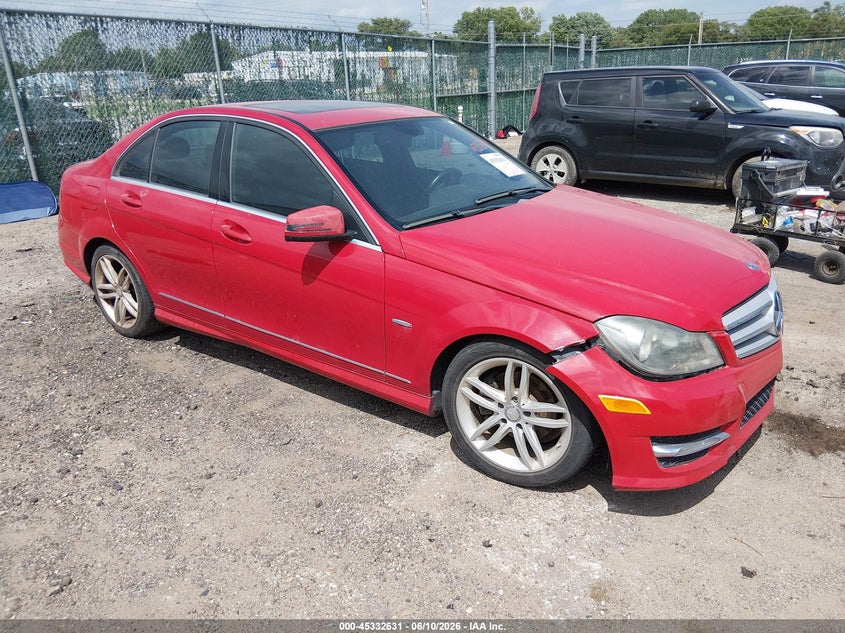 2012 Mercedes-benz C-klasse VIN WDDGF4HB1CR219467 IAAI salvage auction — NORMAL WEAR, Salvage Title, sold $600 on 2026-07-10 (photo 1)