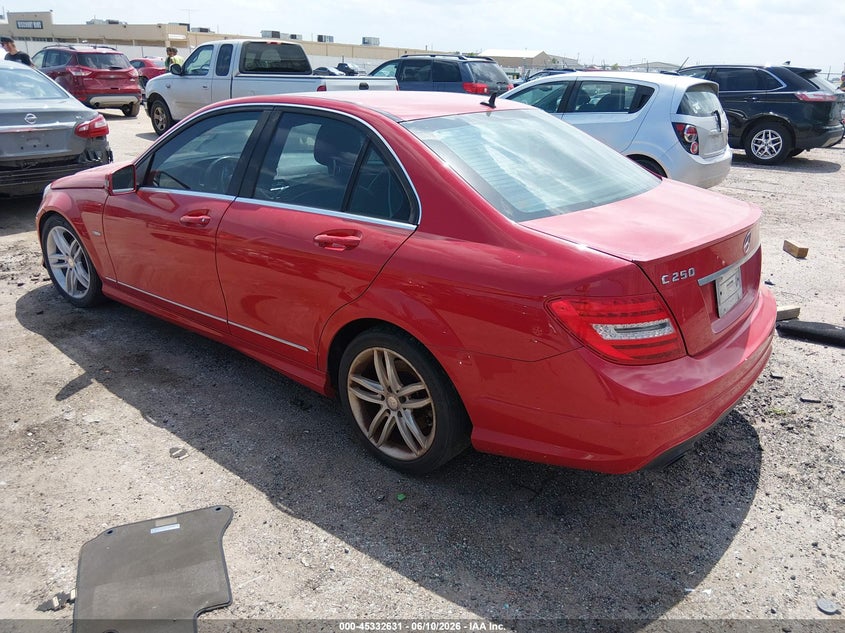 2012 Mercedes-benz C-klasse VIN WDDGF4HB1CR219467 IAAI salvage auction — NORMAL WEAR, Salvage Title, sold $600 on 2026-07-10 (photo 3)