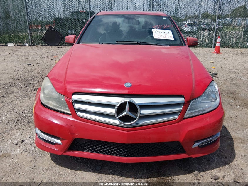 2012 Mercedes-benz C-klasse VIN WDDGF4HB1CR219467 IAAI salvage auction — NORMAL WEAR, Salvage Title, sold $600 on 2026-07-10 (photo 6)