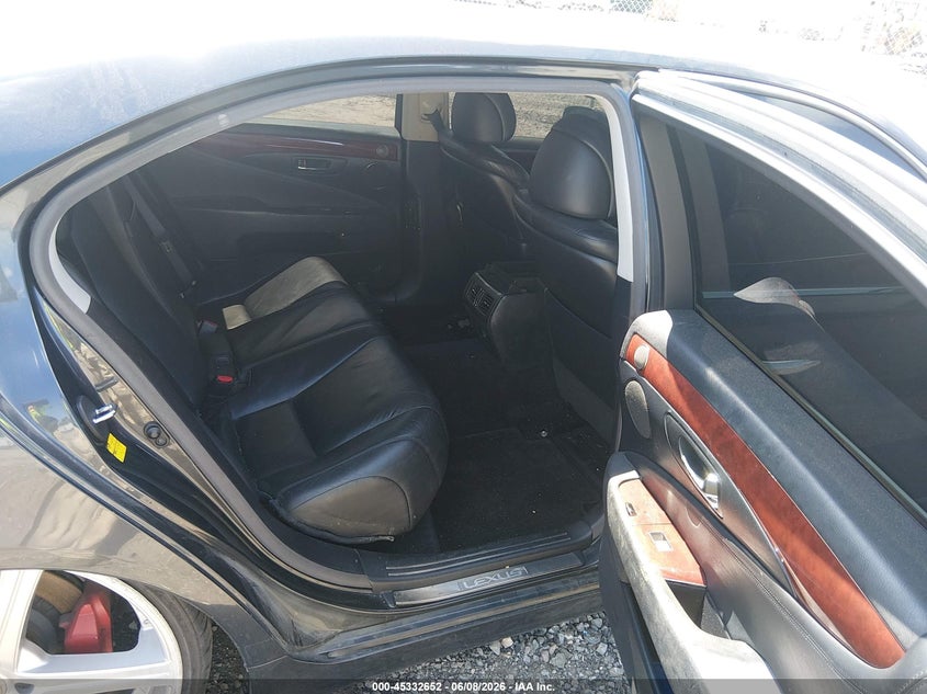 2007 Lexus Ls 460 VIN JTHGL46F875018296 IAAI salvage auction — NORMAL WEAR, Clear (Virginia), sold $850 on 2026-07-10 (photo 8)