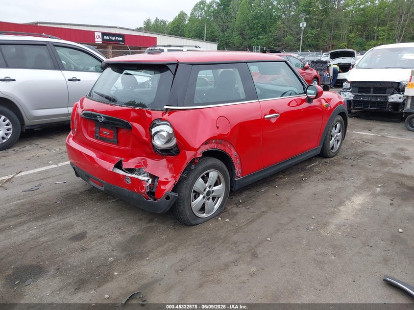 2019 Mini Hard top VIN WMWXP5C56K2H96890 IAAI salvage auction — REAR END, Salvage (North Carolina), sold $2,150 on 2026-07-30 (photo 4)