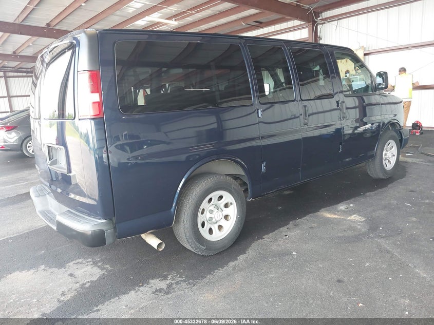 2014 Chevrolet Express 1500 VIN 1GNSGBF45E1182152 IAAI salvage auction — NORMAL WEAR, Sf97 (Georgia), sold $15,575 on 2026-08-13 (photo 4)
