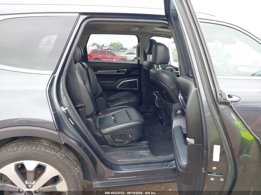 2020 Kia Telluride VIN 5XYP64HC3LG032524 IAAI salvage auction — ENGINE BURN, Salvage (Ohio), sold $4,050 on 2026-07-09 (photo 8)
