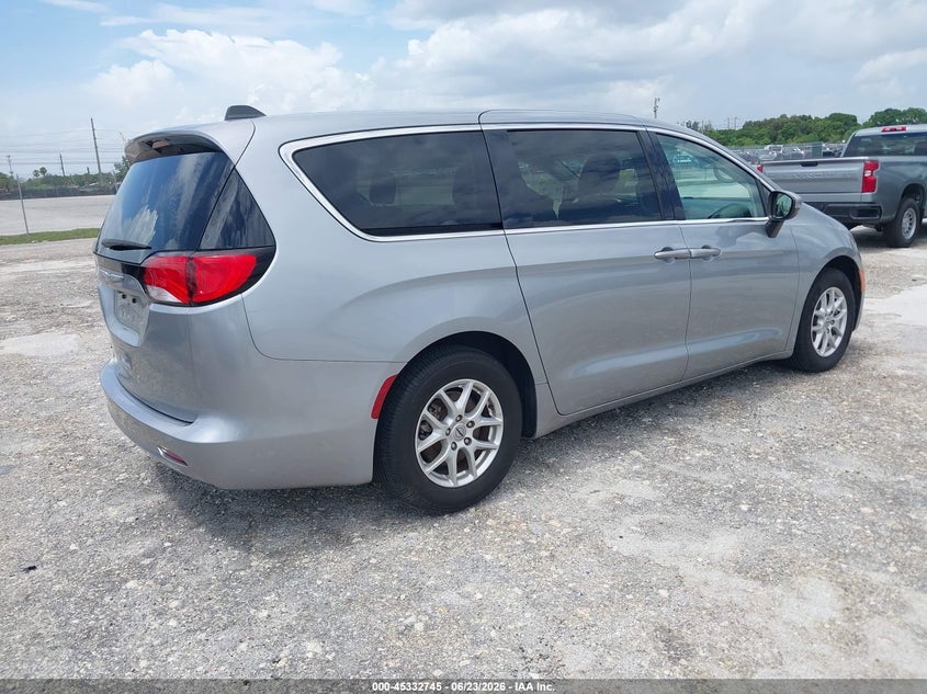 2021 Chrysler Voyager VIN 2C4RC1CG2MR568467 IAAI salvage auction — NORMAL WEAR, Sf97 (Florida), sold $10,350 on 2026-08-13 (photo 4)
