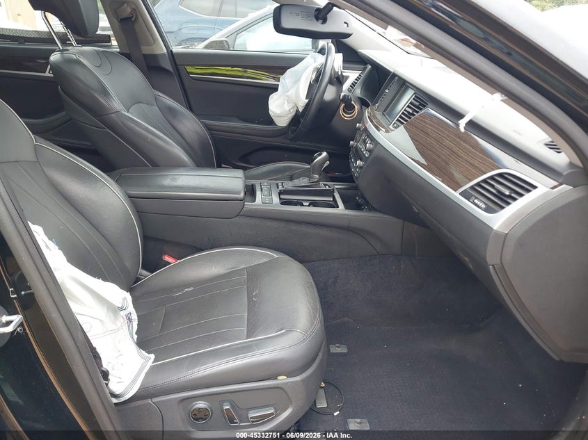 2015 Hyundai Genesis VIN KMHGN4JE1FU050159 IAAI salvage auction — FRONT & REAR, Salvage (North Carolina), sold $825 on 2026-07-27 (photo 5)