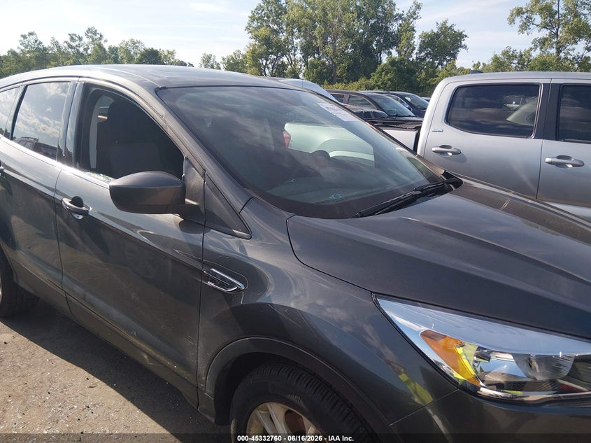 2017 Ford Escape VIN 1FMCU9GD4HUA90428 IAAI salvage auction — HAIL, Salvage (Ohio), sold $4,250 on 2026-07-10 (photo 6)