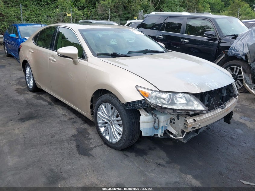 2014 Lexus ES VIN JTHBK1GG6E2121637 IAAI salvage auction — FRONT END, Salvage (North Carolina), sold $3,900 on 2026-07-15 (photo 1)