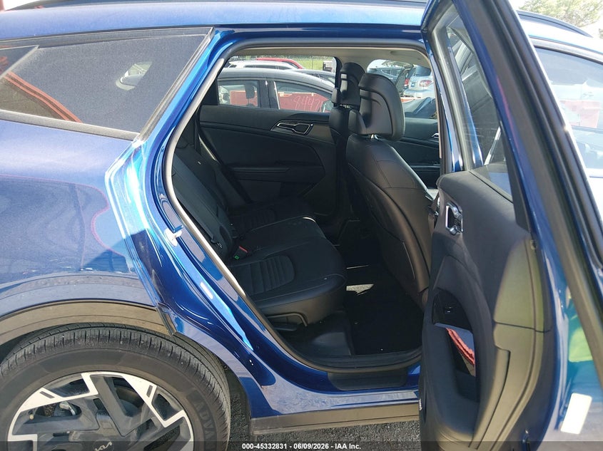 2023 Kia Sportage VIN 5XYK53AF3PG087573 IAAI salvage auction — FRONT END, Salvage Title, sold $5,300 on 2026-07-23 (photo 8)