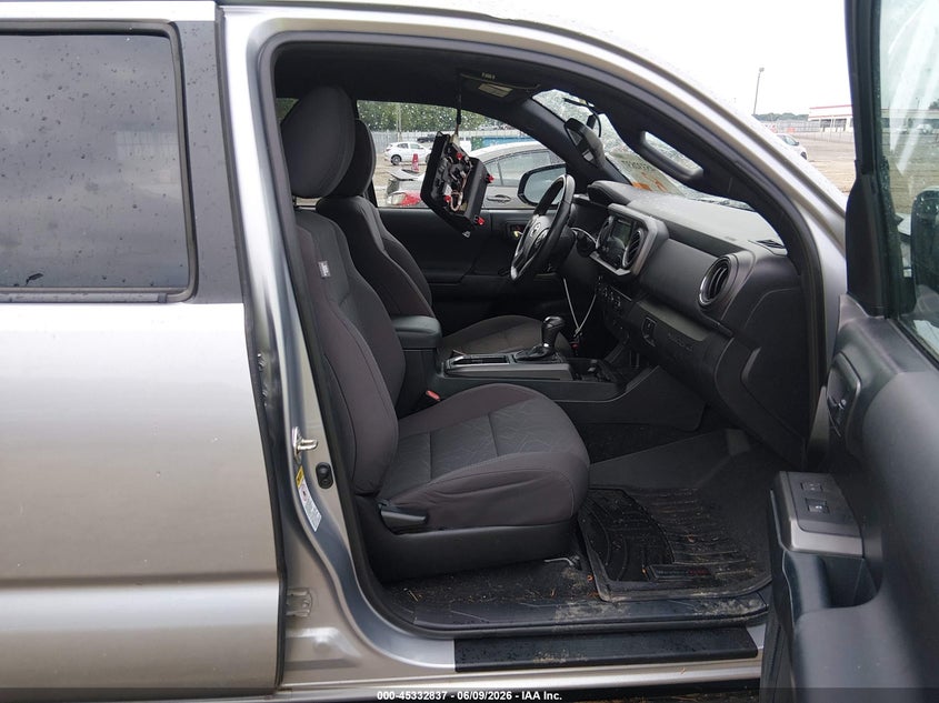 2017 Toyota Tacoma VIN 5TFCZ5AN6HX088551 IAAI salvage auction — FRONT END, Salvage Title, sold $10,450 on 2026-07-16 (photo 5)