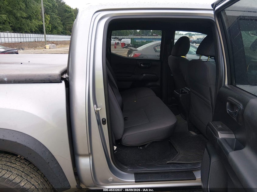 2017 Toyota Tacoma VIN 5TFCZ5AN6HX088551 IAAI salvage auction — FRONT END, Salvage Title, sold $10,450 on 2026-07-16 (photo 8)