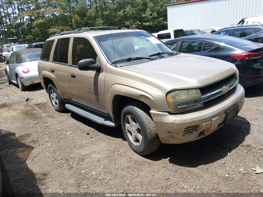 2006 Chevrolet Trailblazer VIN 1GNDT13S262124013 IAAI salvage auction — LEFT REAR, Clear (Virginia), sold $400 on 2026-07-09 (photo 1)