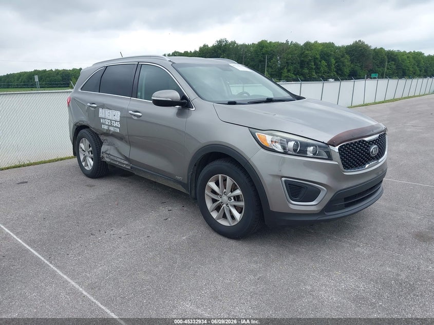 2017 Kia Sorento VIN 5XYPGDA33HG260991 IAAI salvage auction — RIGHT SIDE, Salvage Title, sold $2,150 on 2026-07-09 (photo 1)