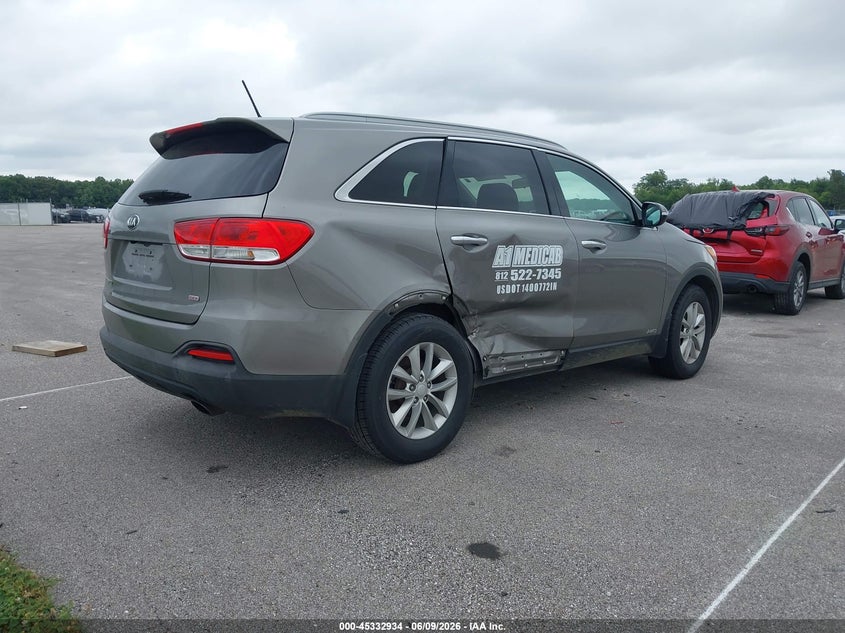 2017 Kia Sorento VIN 5XYPGDA33HG260991 IAAI salvage auction — RIGHT SIDE, Salvage Title, sold $2,150 on 2026-07-09 (photo 4)