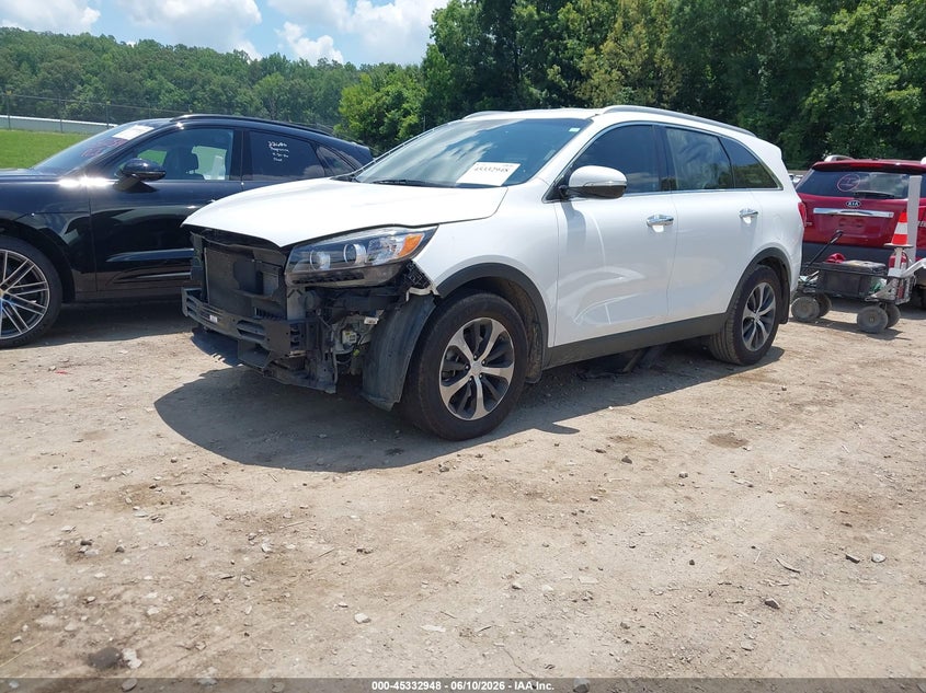 2017 Kia Sorento VIN 5XYPH4A15HG193712 IAAI salvage auction — FRONT END, Wait Title, sold $2,200 on 2026-08-29 (photo 2)