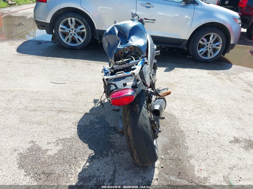 1998 Suzuki Gsx-r600 VIN JS1GN78A6W2101413 IAAI salvage auction — FRONT END, Salvage (Kansas), sold $100 on 2026-07-29 (photo 6)