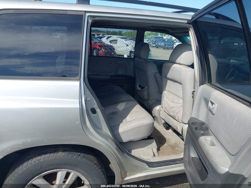 2006 Toyota Highlander hybrid VIN JTEEW21A560026282 IAAI salvage auction — NORMAL WEAR, Clear (New Jersey), sold $650 on 2026-07-20 (photo 8)