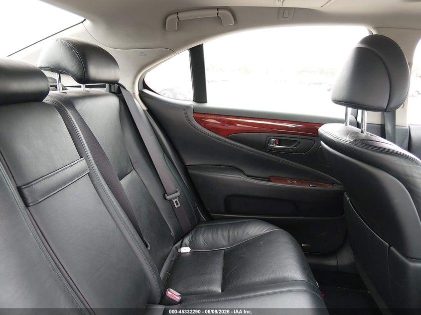 2012 Lexus Ls VIN JTHCL5EF5C5015131 IAAI salvage auction — UNKNOWN, Salvage Title, sold $2,500 on 2026-07-13 (photo 8)