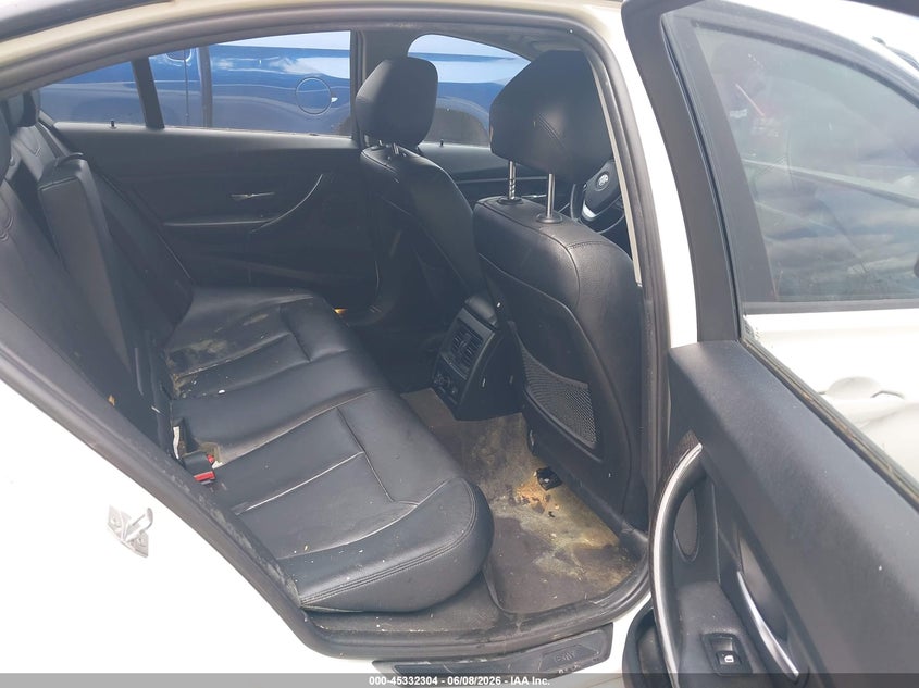 2015 BMW 3er VIN WBA3B5G52FNS15037 IAAI salvage auction — NORMAL WEAR, Clear (Virginia), sold $825 on 2026-07-23 (photo 8)
