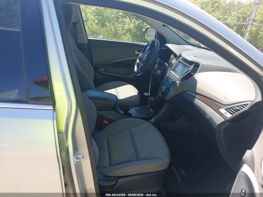 2017 Hyundai Santa fe VIN KM8SMDHF9HU215437 IAAI salvage auction — RIGHT FRONT, Salvage Title, sold $2,500 on 2026-07-07 (photo 5)