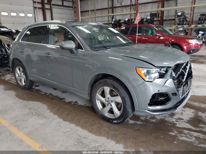 2020 Audi Q3 VIN WA1AECF38L1075014 IAAI salvage auction — FRONT END, Salvage Title, sold $7,200 on 2026-08-07 (photo 1)