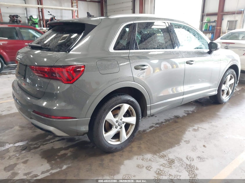 2020 Audi Q3 VIN WA1AECF38L1075014 IAAI salvage auction — FRONT END, Salvage Title, sold $7,200 on 2026-08-07 (photo 4)