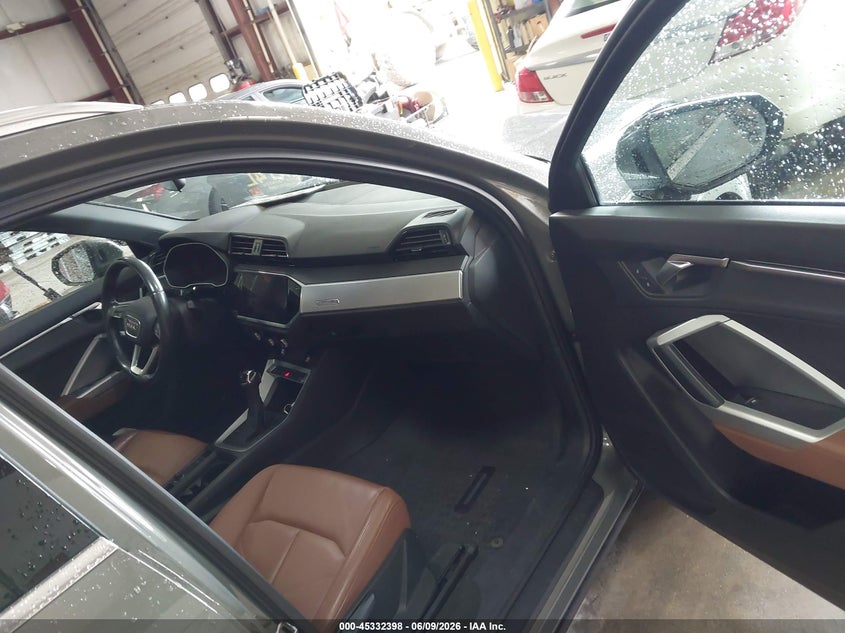 2020 Audi Q3 VIN WA1AECF38L1075014 IAAI salvage auction — FRONT END, Salvage Title, sold $7,200 on 2026-08-07 (photo 5)