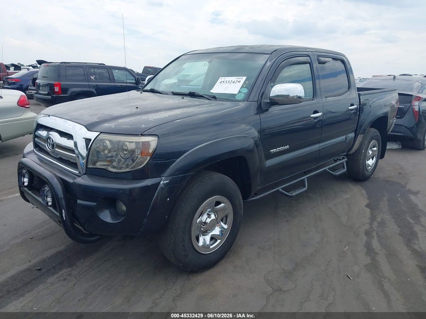 2005 Toyota Tacoma VIN 5TEJU62N05Z093663 IAAI salvage auction — RIGHT SIDE, Salvage (Idaho), sold $3,050 on 2026-07-15 (photo 2)