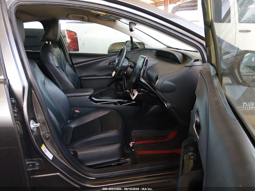 2018 Toyota Prius VIN JTDKARFPXJ3098596 IAAI salvage auction — LEFT FRONT, Salvage Title, sold $7,500 on 2026-07-10 (photo 5)