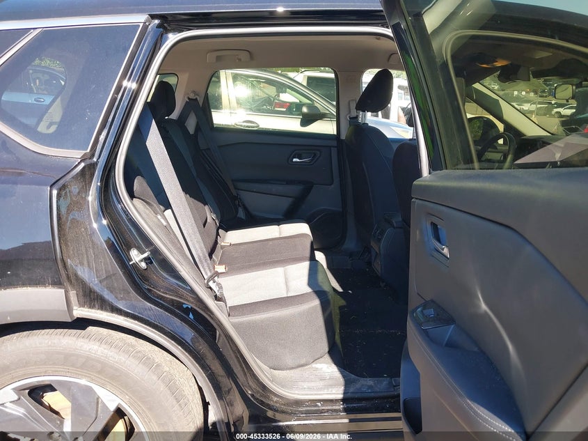 2025 Nissan Rogue VIN JN8BT3BBXSW150198 IAAI salvage auction — LEFT SIDE, Salvage Title, sold $5,100 on 2026-07-14 (photo 8)
