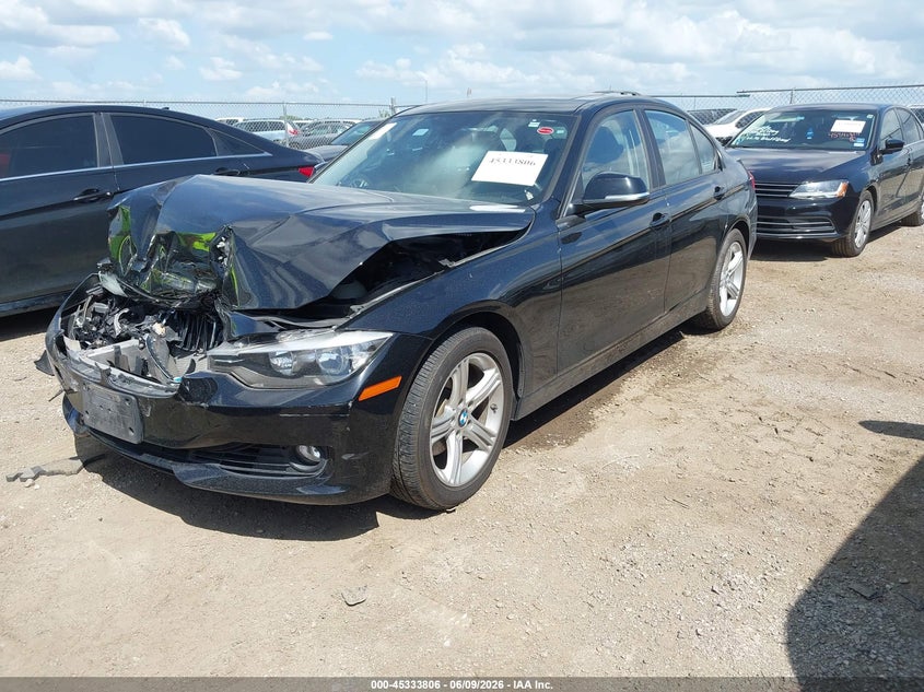 2014 BMW 3er VIN WBA3C1C58EK110577 IAAI salvage auction — NORMAL WEAR, Salvage Title, sold $1,025 on 2026-07-28 (photo 2)