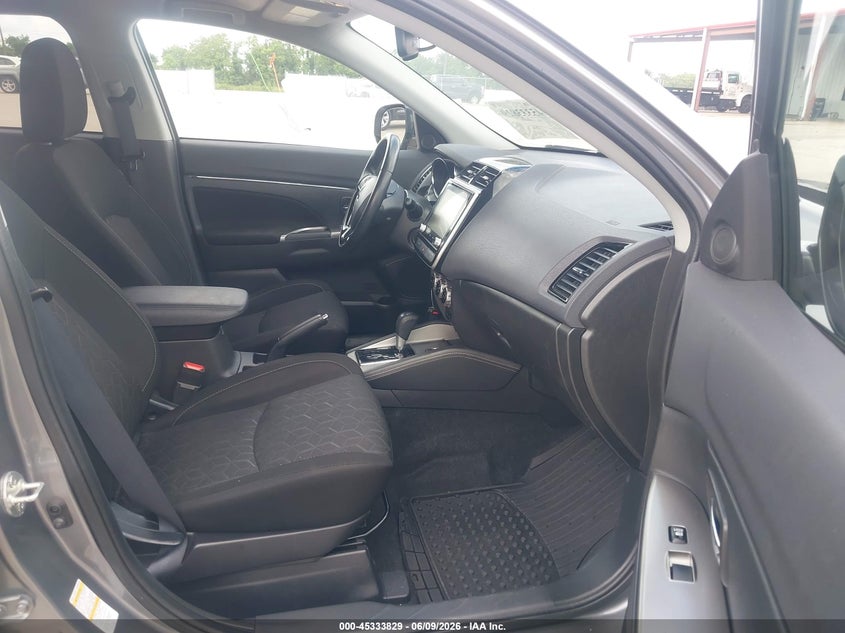 2021 Mitsubishi Outlander VIN JA4ARUAU8MU023814 IAAI salvage auction — HAIL, Salvage Title, sold $7,250 on 2026-08-21 (photo 5)