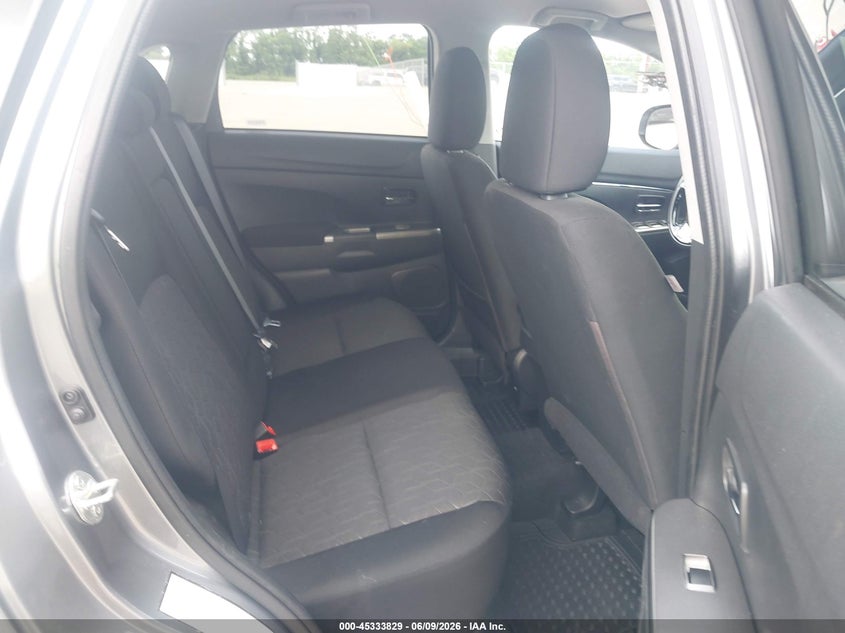 2021 Mitsubishi Outlander VIN JA4ARUAU8MU023814 IAAI salvage auction — HAIL, Salvage Title, sold $7,250 on 2026-08-21 (photo 8)