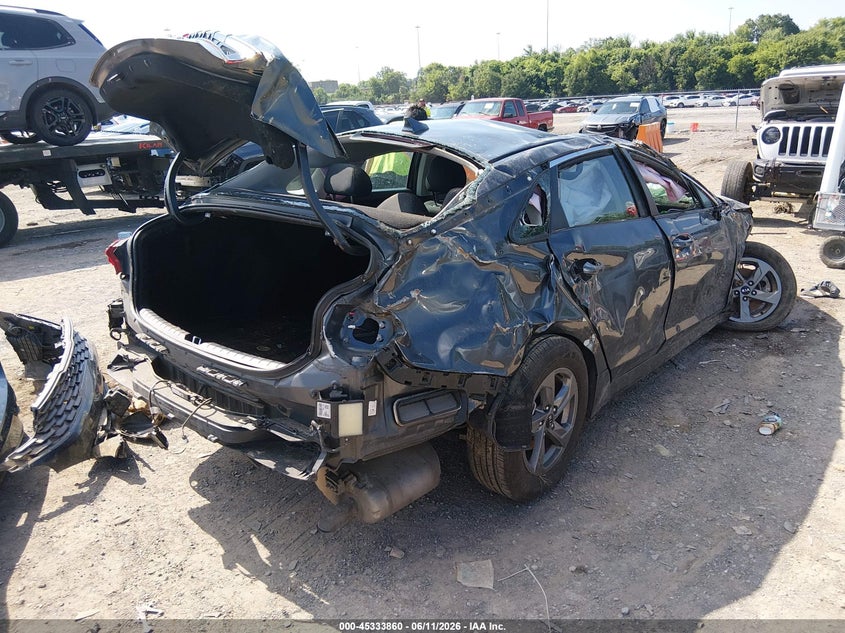 2021 Kia K5 VIN 5XXG14J21MG024394 IAAI salvage auction — ROLLOVER, Salvage (Tennessee), sold $350 on 2026-07-16 (photo 4)