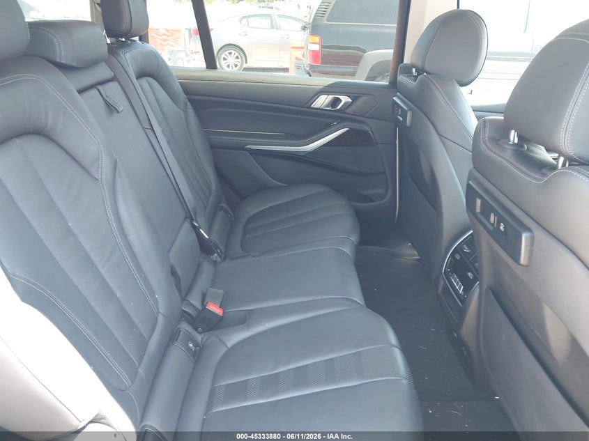 2020 BMW X7 VIN 5UXCW2C08L9B21119 IAAI salvage auction — REAR END, Salvage (North Carolina), sold $18,800 on 2026-07-09 (photo 8)