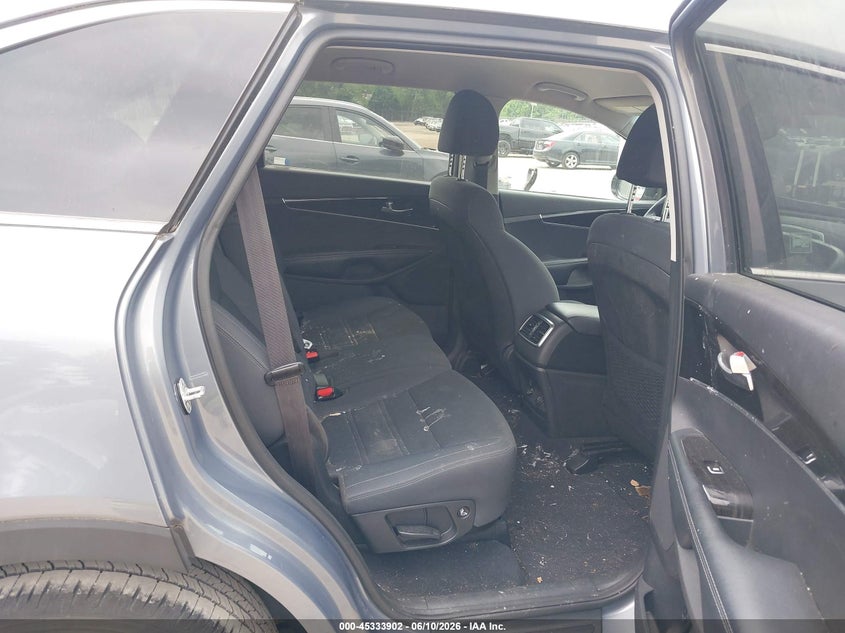 2020 Kia Sorento VIN 5XYPG4A38LG631314 IAAI salvage auction — FRONT END, Salvage (Idaho), sold $2,500 on 2026-07-14 (photo 8)