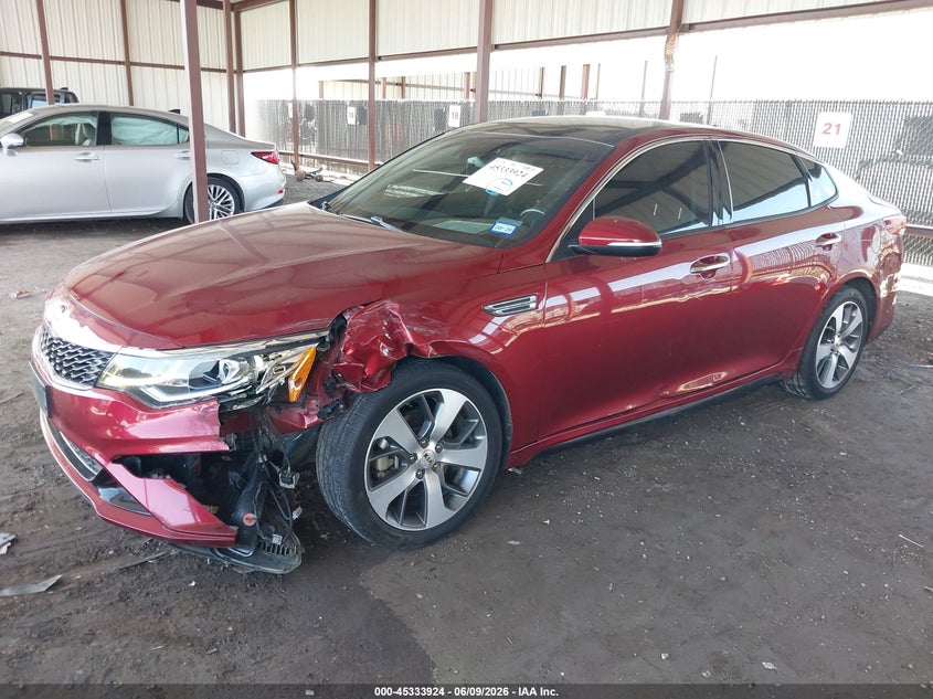 2019 Kia Optima VIN 5XXGT4L33KG367835 IAAI salvage auction — LEFT FRONT, Salvage Title, sold $3,400 on 2026-08-02 (photo 2)