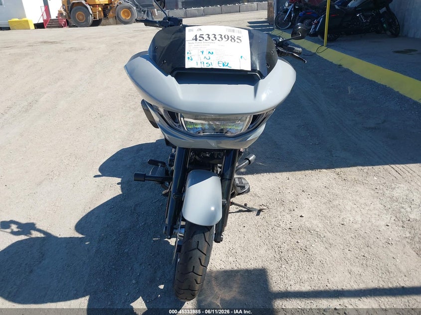 2025 Harley-davidson Road glide VIN 1HD1KH727SB640104 IAAI salvage auction — LEFT & RIGHT, Salvage Title, sold $15,300 on 2026-07-15 (photo 5)