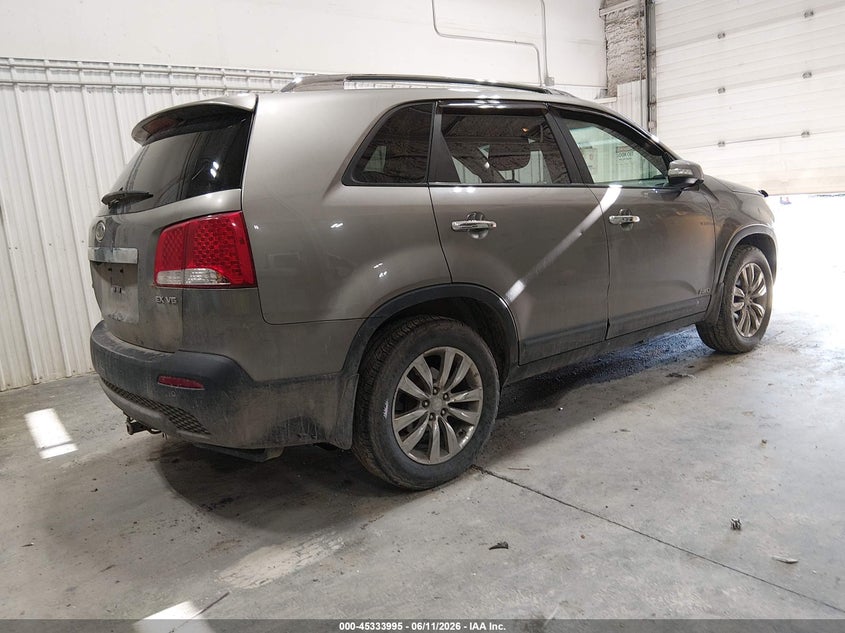 2011 Kia Sorento VIN 5XYKUDA29BG114175 IAAI salvage auction — NORMAL WEAR, Original (Alaska), sold $1,125 on 2026-07-10 (photo 4)