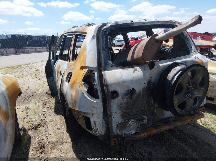 2008 Toyota Rav4 VIN JTMBD33V786069380 IAAI salvage auction — EXTERIOR BURN, Parts Only Bos (Minnesota), sold $50 on 2026-07-13 (photo 3)