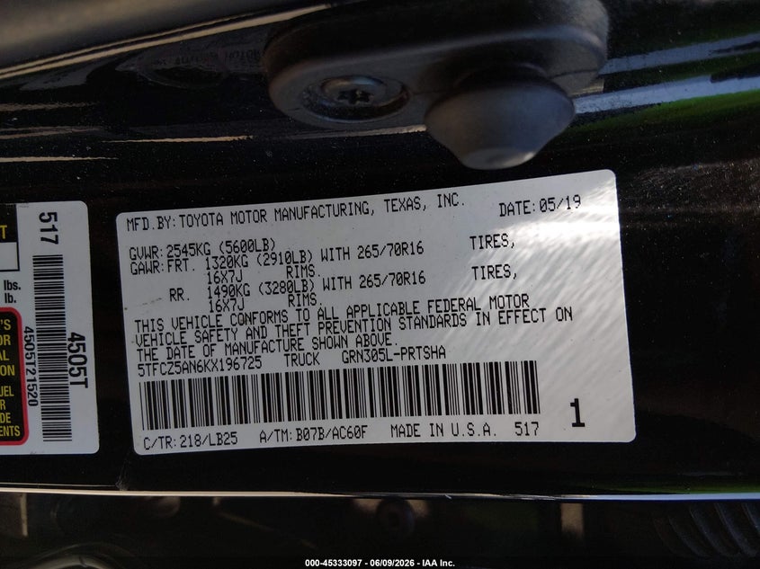2019 Toyota Tacoma VIN 5TFCZ5AN6KX196725 IAAI salvage auction — RIGHT FRONT, Salvage Title, sold $15,800 on 2026-07-30 (photo 9)