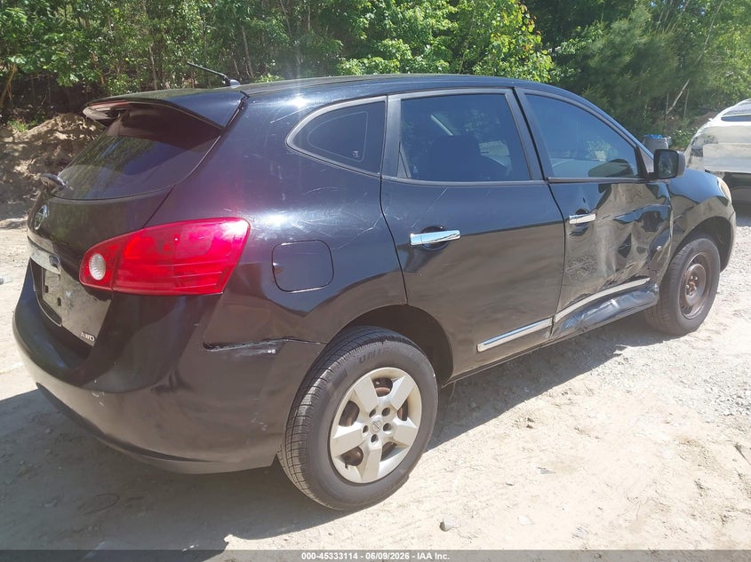2011 Nissan Rogue sport VIN JN8AS5MV6BW272686 IAAI salvage auction — RIGHT SIDE, Salvage (Massachusetts), sold $100 on 2026-07-14 (photo 4)