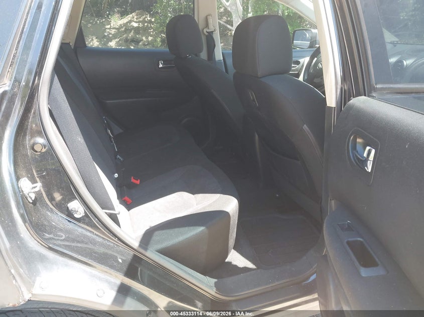 2011 Nissan Rogue sport VIN JN8AS5MV6BW272686 IAAI salvage auction — RIGHT SIDE, Salvage (Massachusetts), sold $100 on 2026-07-14 (photo 8)