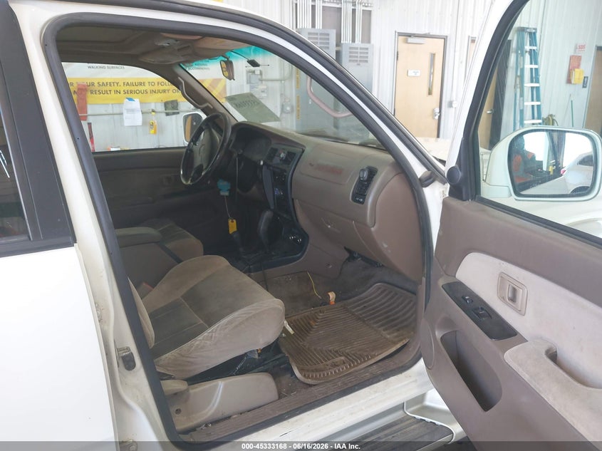 2001 Toyota 4runner VIN JT3HN86R510335821 IAAI salvage auction — NORMAL WEAR, Clear (North Dakota), sold $1,725 on 2026-07-16 (photo 5)