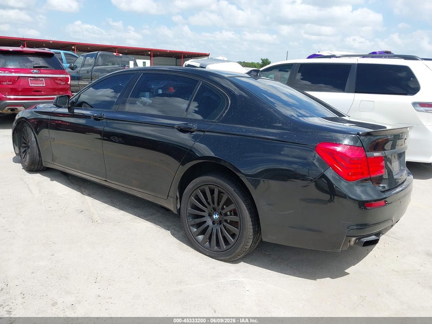 2011 BMW 7 series VIN WBAKB4C51BC573845 IAAI salvage auction — RIGHT SIDE, Salvage (Texas), sold $500 on 2026-07-16 (photo 3)