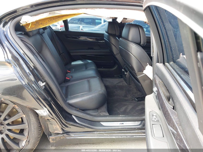 2011 BMW 7 series VIN WBAKB4C51BC573845 IAAI salvage auction — RIGHT SIDE, Salvage (Texas), sold $500 on 2026-07-16 (photo 8)