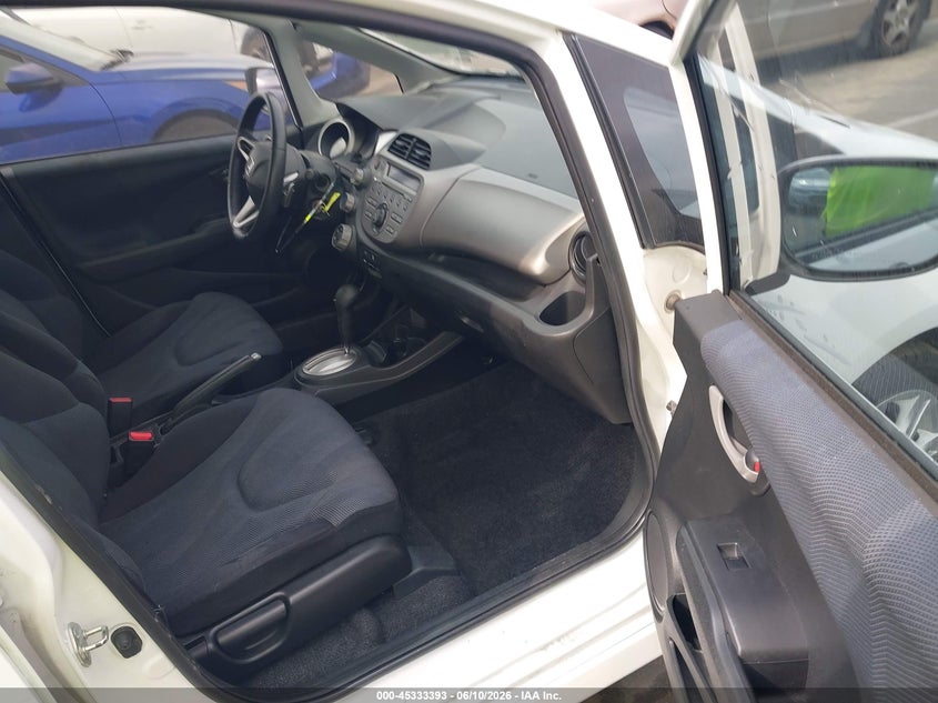 2011 Honda Fit VIN JHMGE8H52BC000984 IAAI salvage auction — FRONT END, Salvage (North Carolina), sold $1,000 on 2026-07-09 (photo 5)