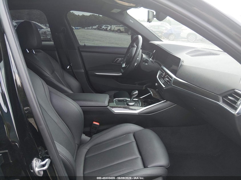 2019 BMW 3er VIN WBA5R1C50KFH14591 IAAI salvage auction — REAR END, Salvage Title, sold $6,400 on 2026-07-28 (photo 5)