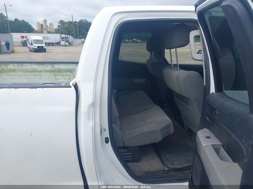 2010 Toyota Tundra VIN 5TFRM5F12AX013656 IAAI salvage auction — NORMAL WEAR, Clear (Mississippi), sold $2,650 on 2026-07-15 (photo 8)