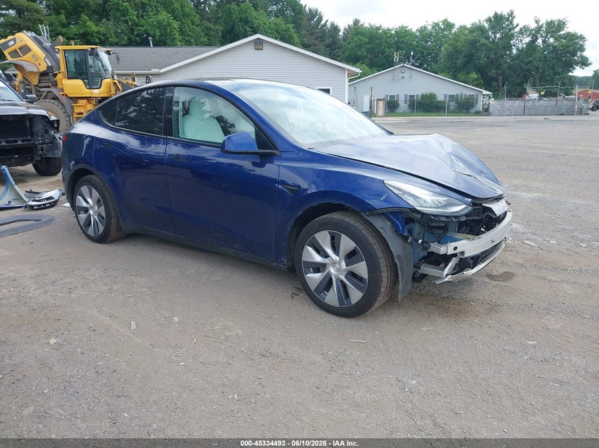 2020 Tesla Model y VIN 5YJYGDEE3LF021277 IAAI salvage auction — FRONT END, Salvage (Ohio), sold $8,200 on 2026-07-31 (photo 1)