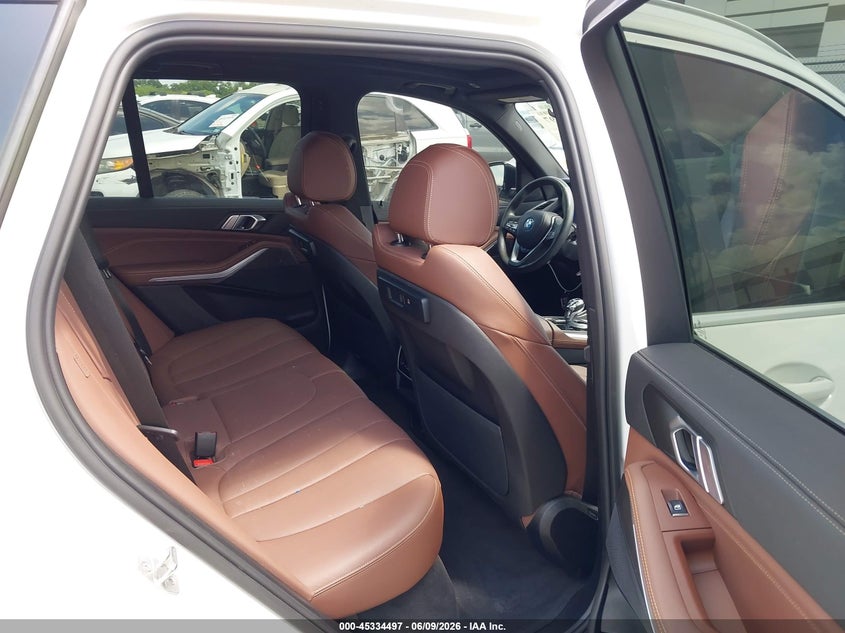 2022 BMW X5 VIN 5UXCR6C01N9L84650 IAAI salvage auction — FRONT & REAR, Salvage Title, sold $27,900 on 2026-07-07 (photo 8)